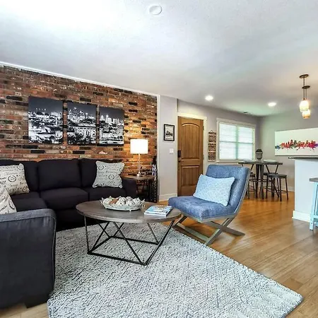 Villa Amazing Locale 2Kingbr 1Bth à Kansas City Extérieur photo