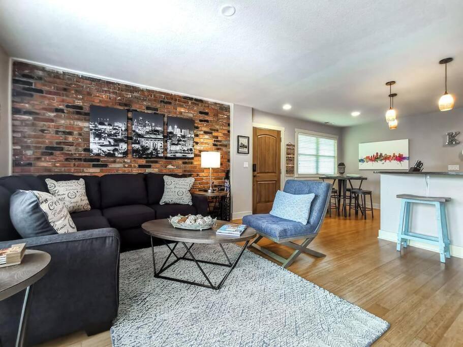 Amazing Locale 2kingbr 1bth Kansas City